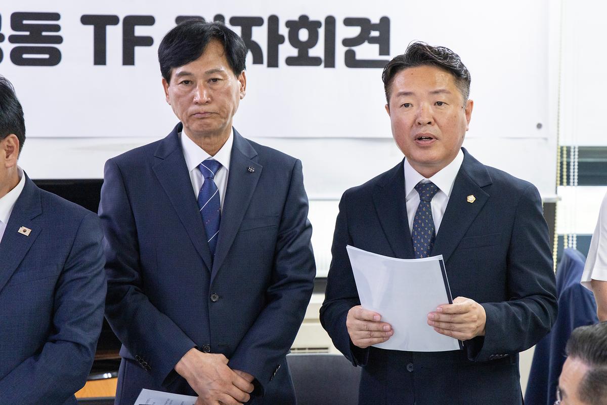 검단구-서해구 긴급 재정 대응 공동 TF 기자회견(2026.07.01.) 사진