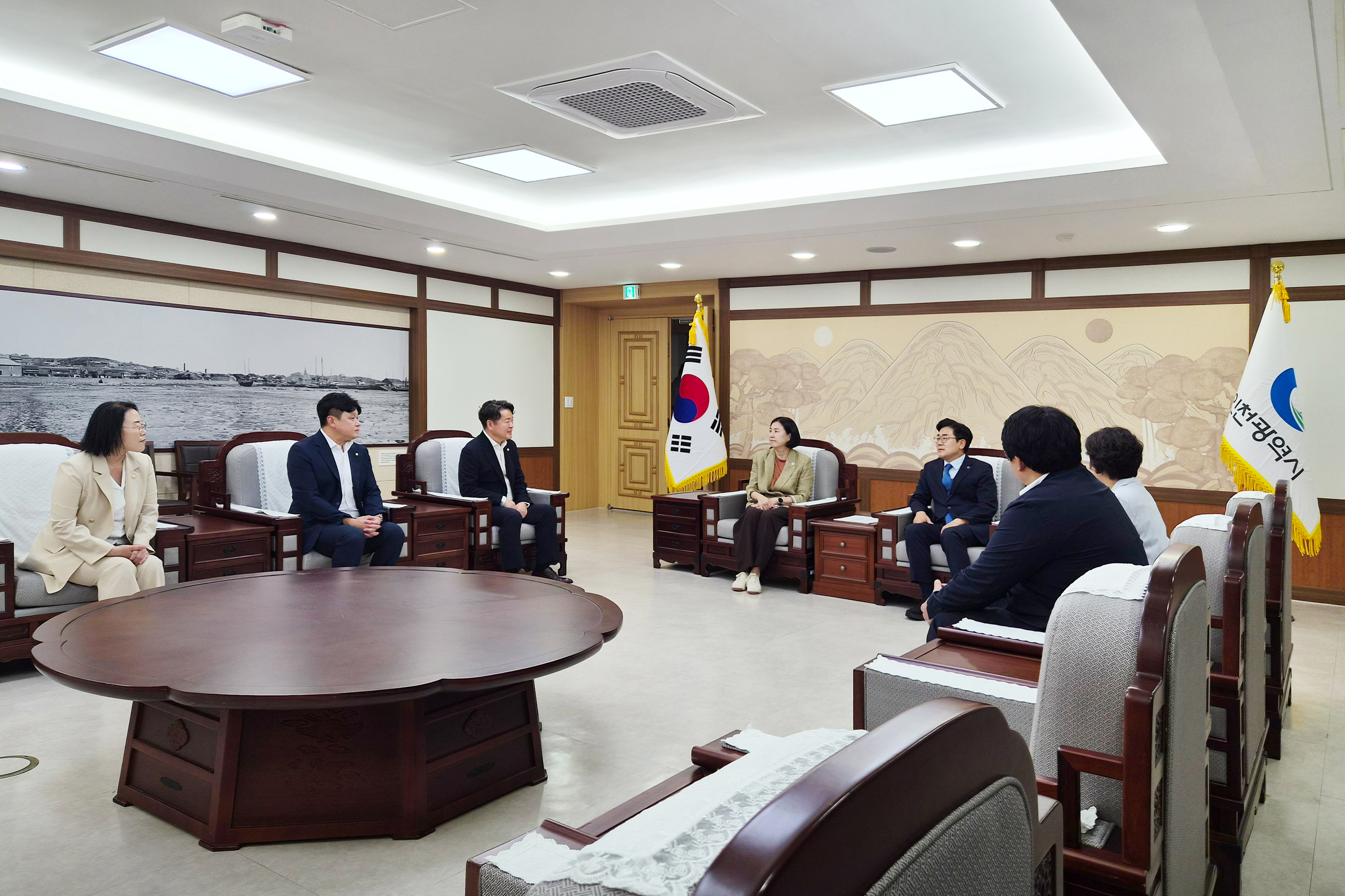 인천시장,균형발전부시장_차담회_(4).jpg 이미지