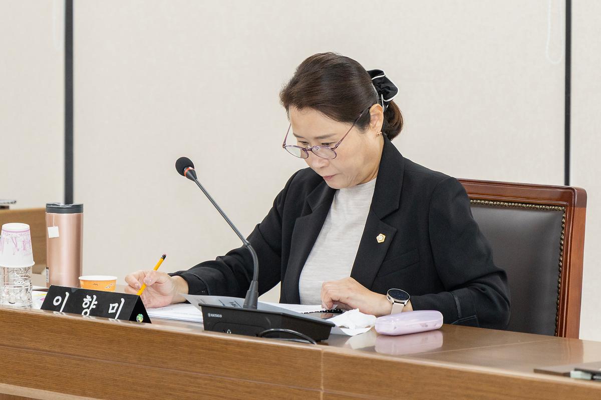 제3회 임시회 제(1-2)차 행정사무감사특별위원회(2026.09.10.-21.) 사진