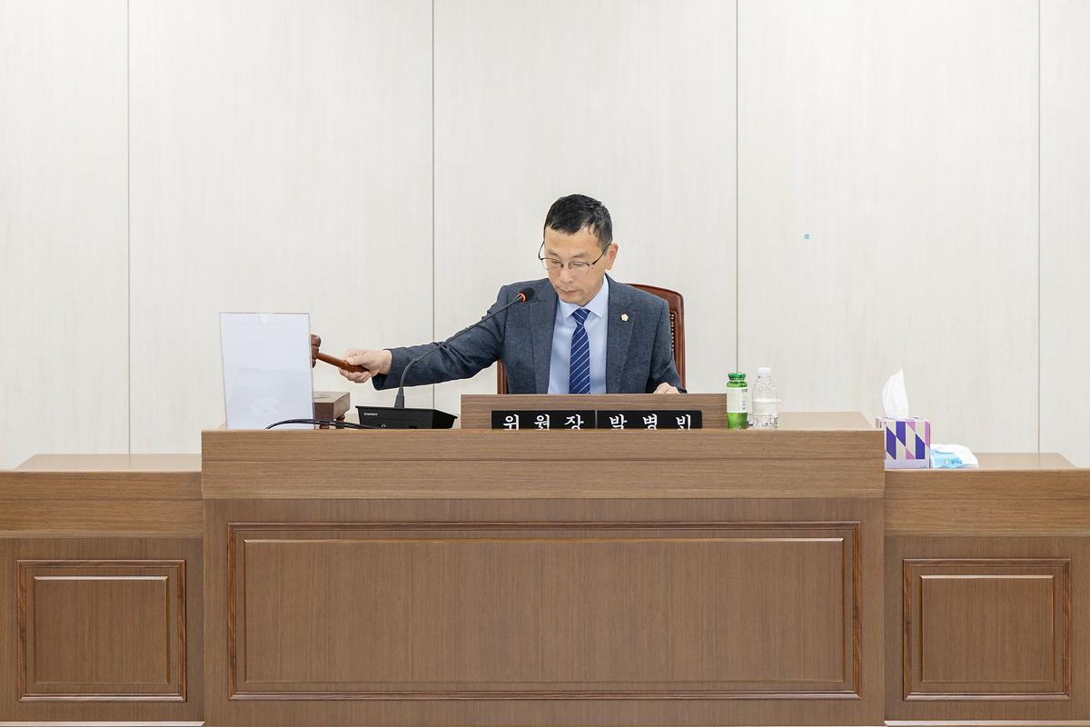 제3회 임시회 폐회중 제3차 행정사무감사특별위원회(2026.10.12.) 사진